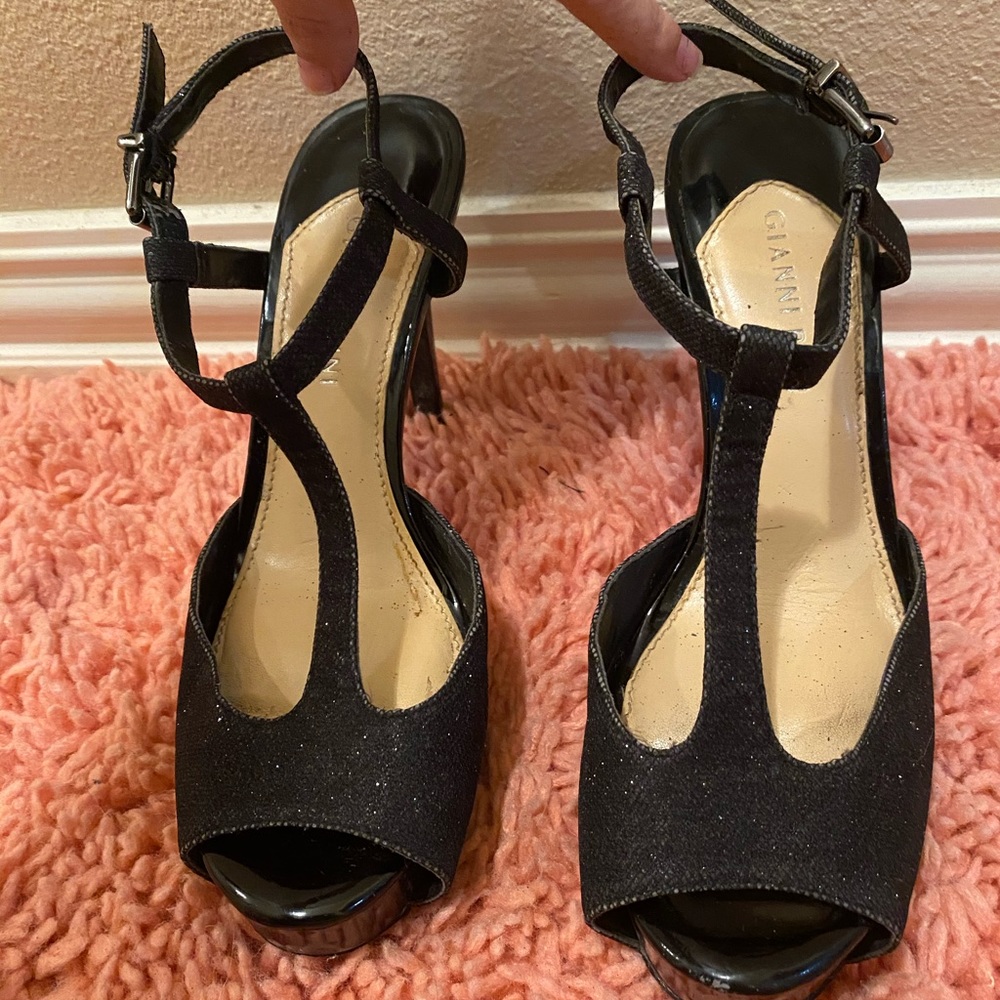 Gianni Bini Size 7.5 Black Glitter Heels